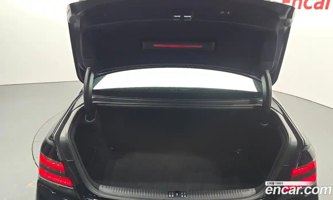 Genesis G90 2019 3.8 гидро в Москве № 2051780, фото 25