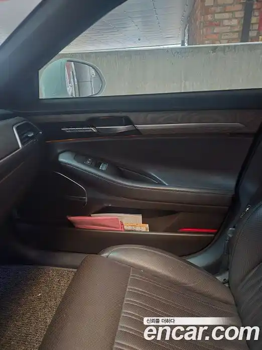Genesis G90 2018 3.3 гидро в Москве № 2051809, фото 15