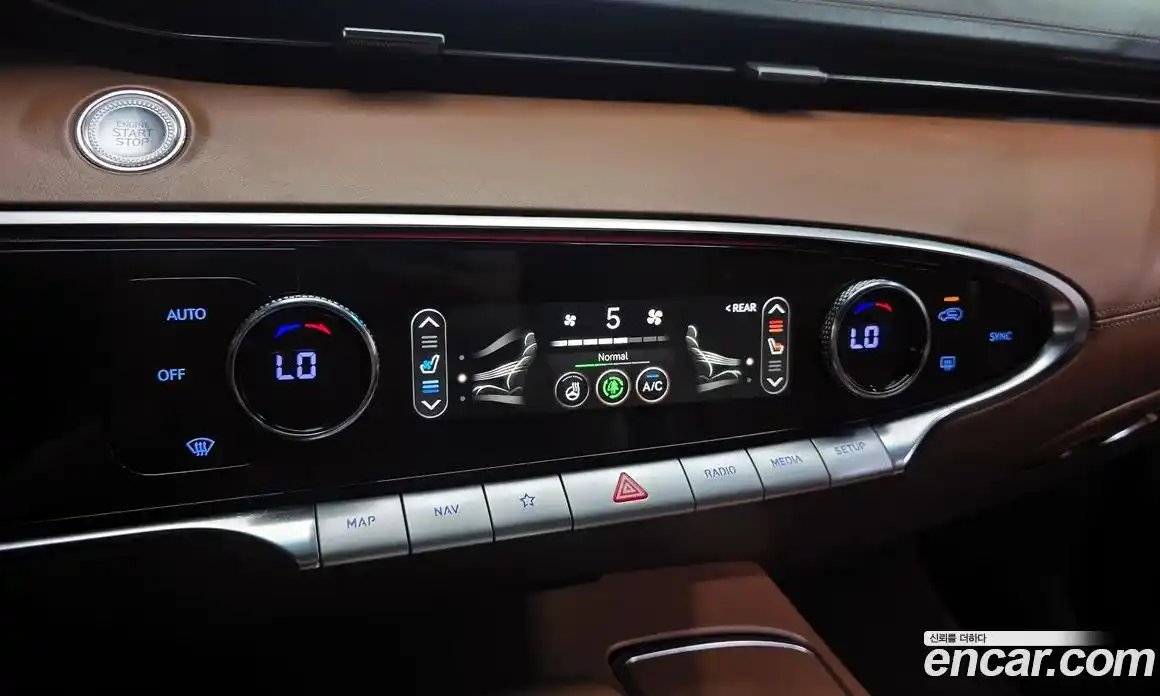 Genesis GV70 2021 2.5 гидро в Москве № 2051842, фото 31