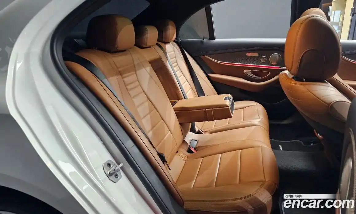 Mercedes-Benz E-Class 2021 2.0 гидро в Москве № 2052066, фото 12