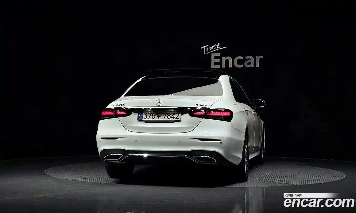 Mercedes-Benz E-Class 2021 2.0 гидро в Москве № 2052066, фото 4
