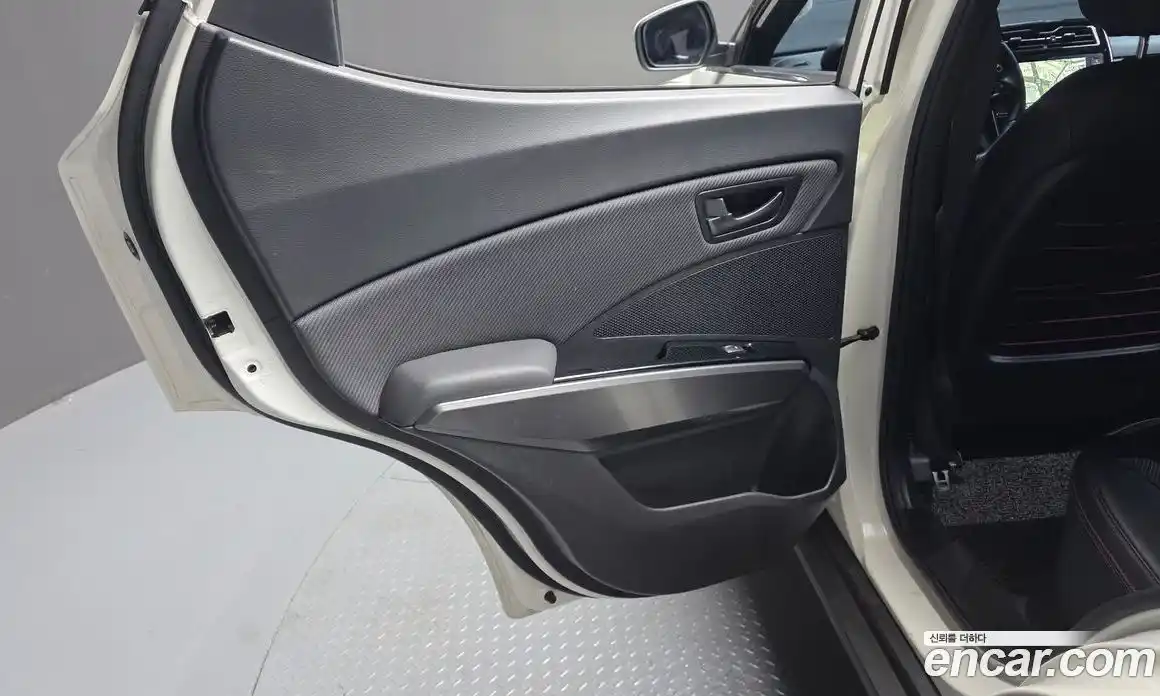 SsangYong TIBOLI 2020 1.5 гидро в Москве № 2052164, фото 15