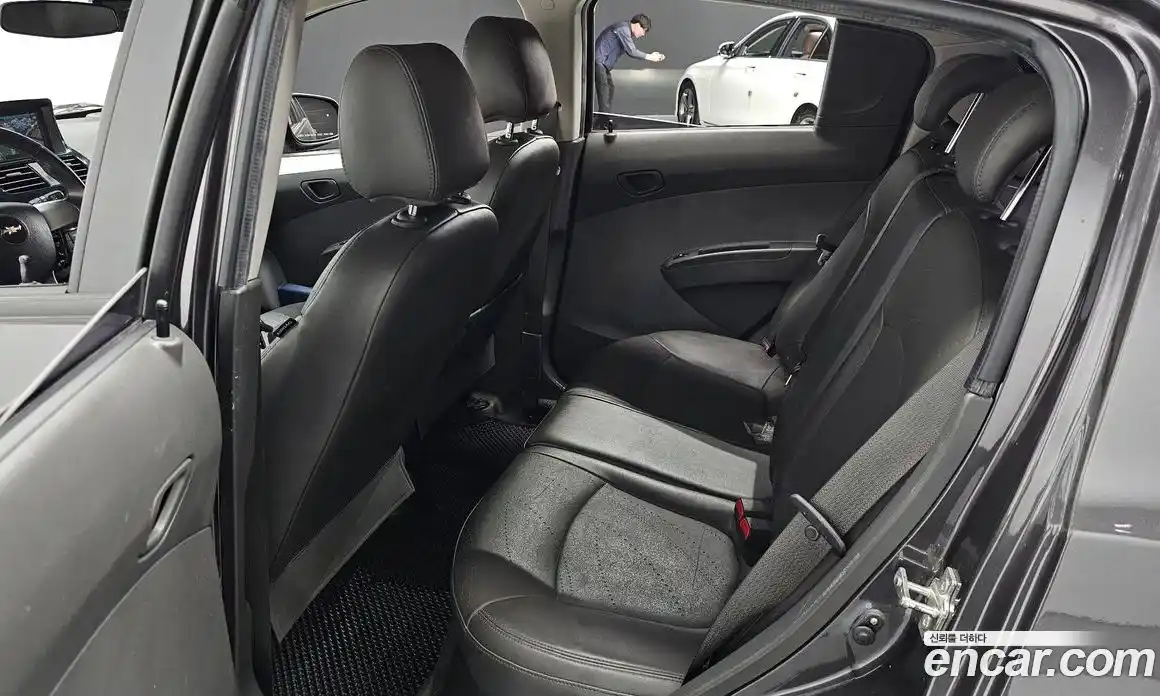 Chevrolet Spark 2015 1.0 гидро в Москве № 2052941, фото 16