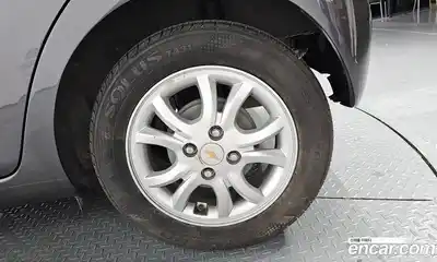 Chevrolet Spark 2015 1.0 гидро в Москве № 2052941, миниатюра 7