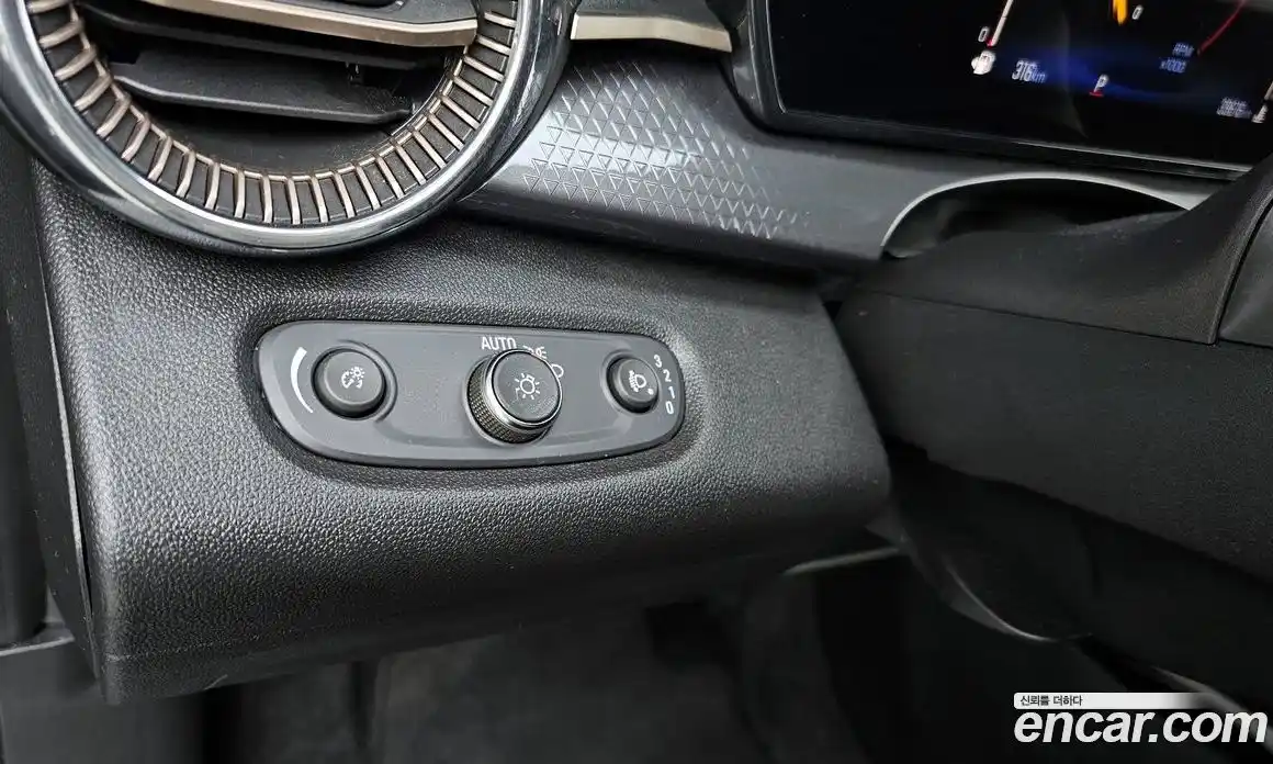 Chevrolet Trax 2023 1.2 гидро в Москве № 2053008, фото 22