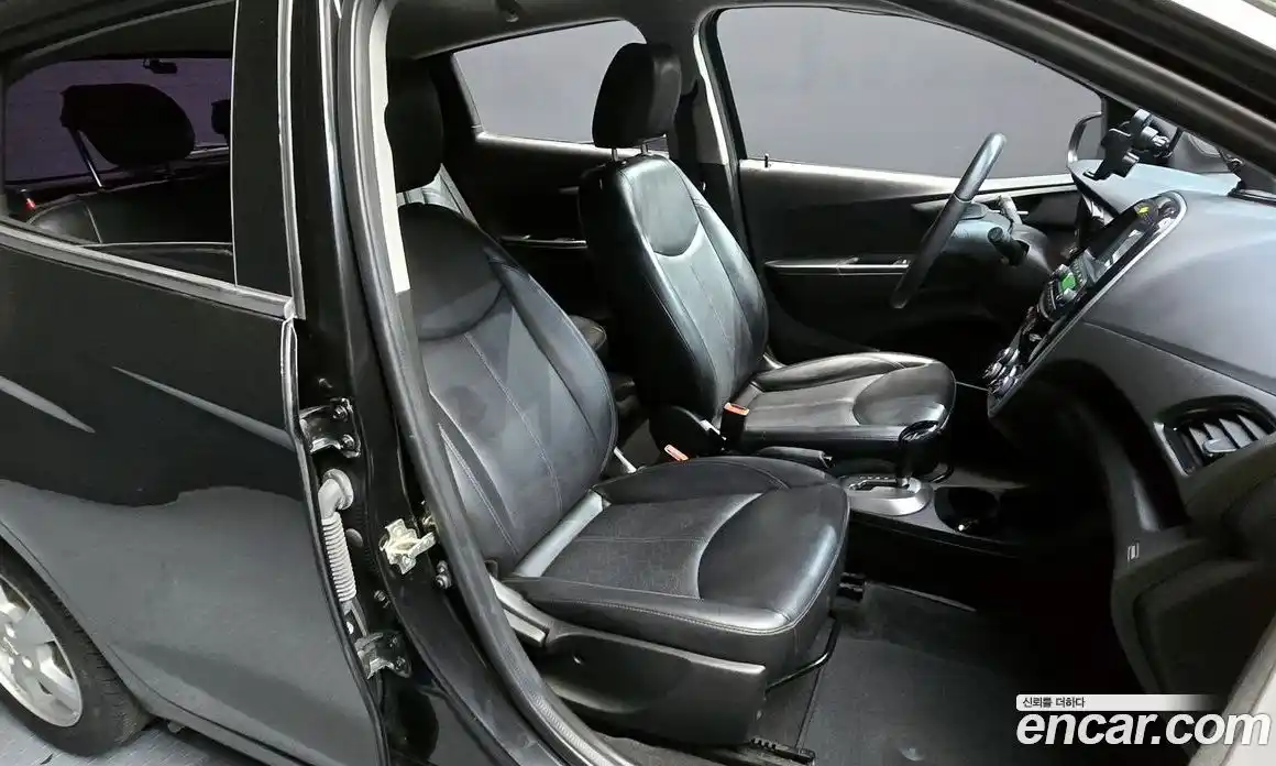Chevrolet Spark 2017 1.0 гидро в Москве, фото 12