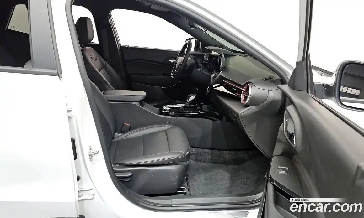 Chevrolet Trax 2023 1.2 гидро в Москве № 2053354, фото 16