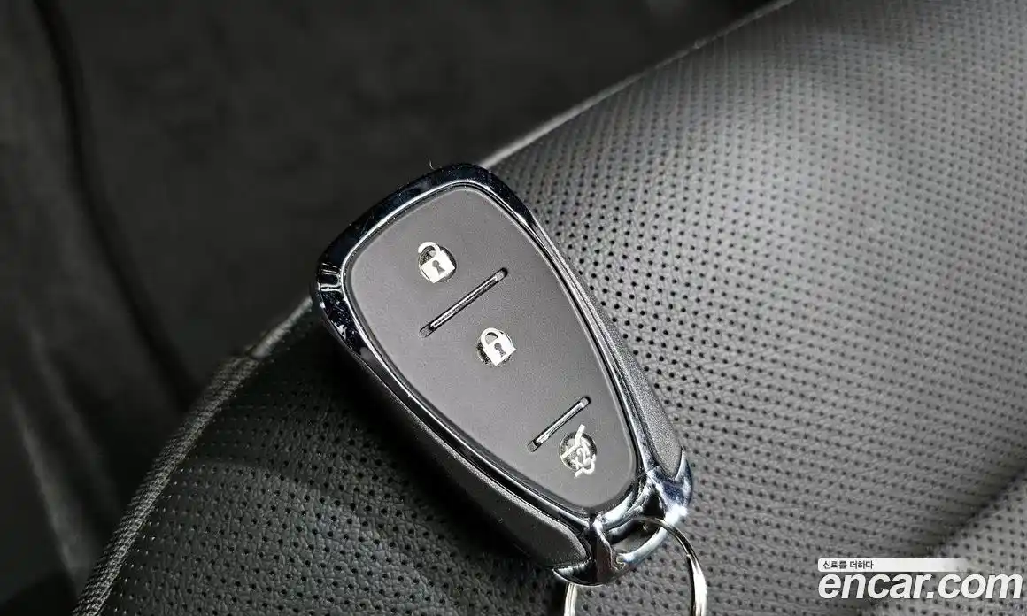 Chevrolet Trax 2023 1.2 гидро в Москве № 2053354, фото 22
