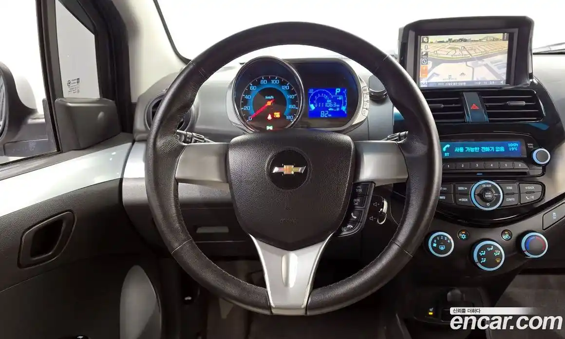 Chevrolet Spark 2014 1.0 гидро в Москве № 2053454, фото 13