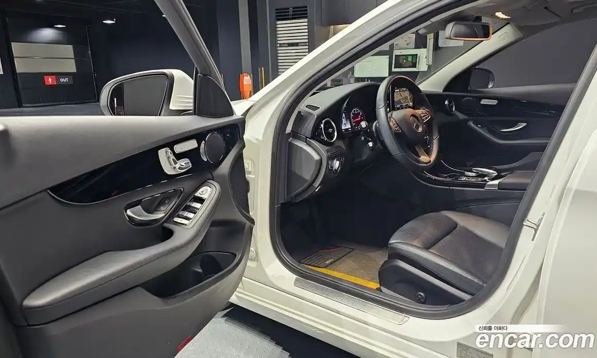 Mercedes-Benz C-Class 2018 2.0 гидро в Москве № 2053562, фото 13