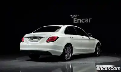 Mercedes-Benz C-Class 2018 2.0 гидро в Москве № 2053562, миниатюра 2