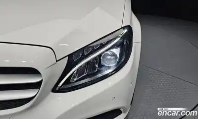 Mercedes-Benz C-Class 2018 2.0 гидро в Москве № 2053562, миниатюра 8
