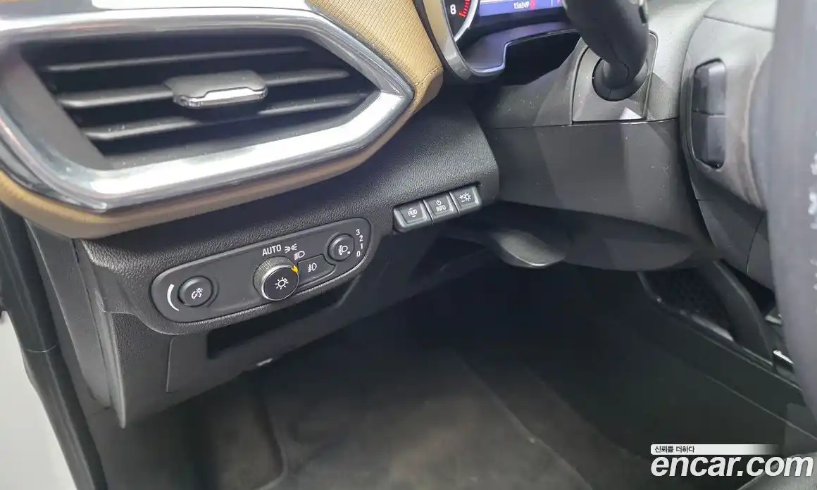 Chevrolet TrailBlazer 2020 1.3 гидро в Москве № 2053567, фото 15