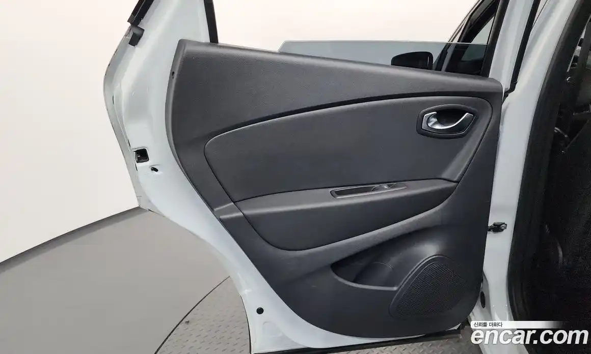 Renault QM3 2019 1.5 гидро в Москве № 2053877, фото 15