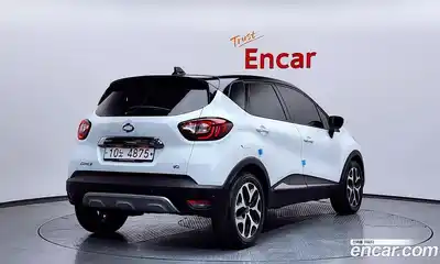 Renault QM3 2019 1.5 гидро в Москве № 2053877, миниатюра 2