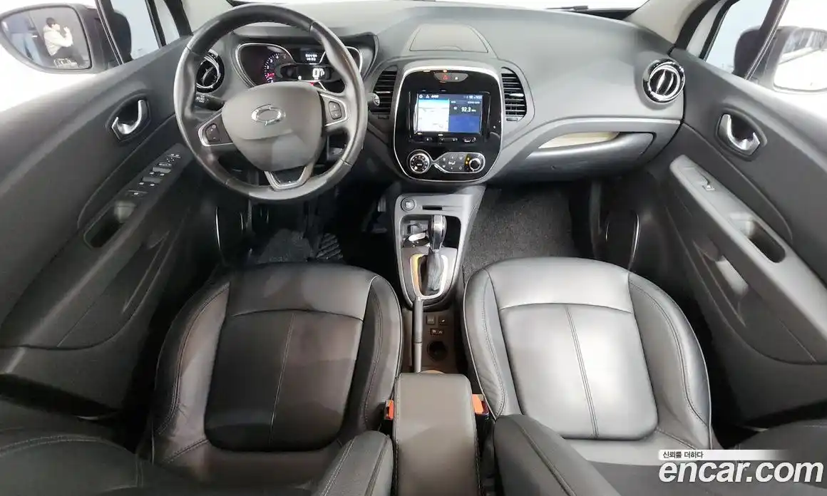 Renault QM3 2019 1.5 гидро в Москве № 2053877, фото 10
