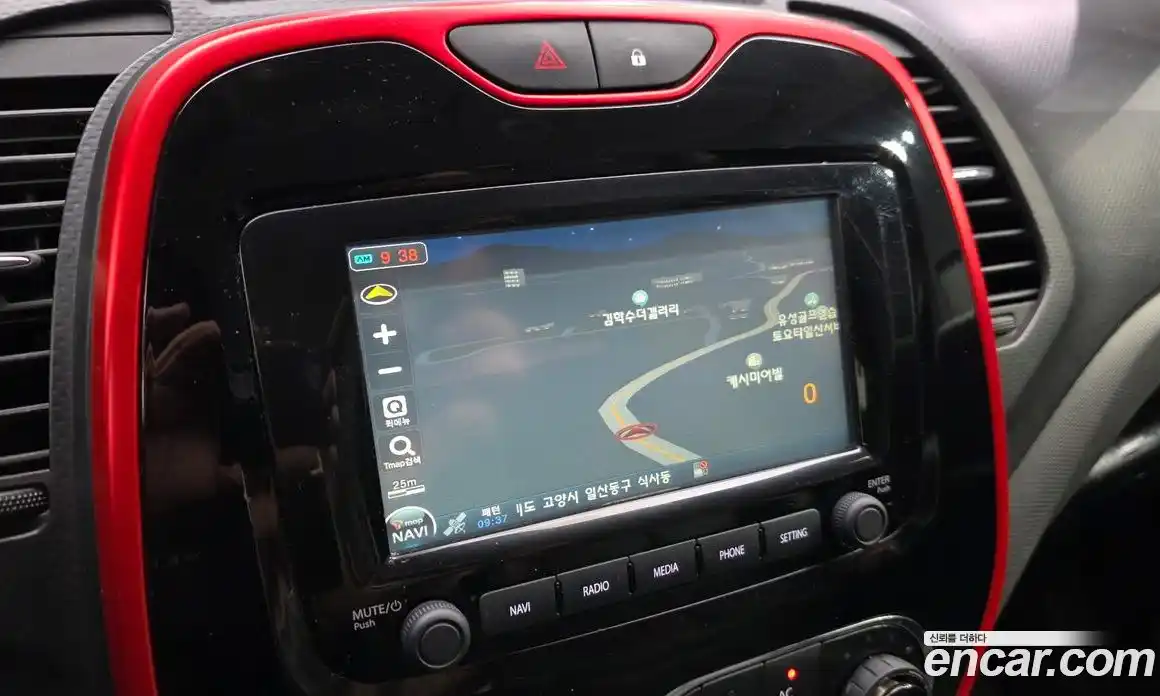 Renault QM3 2015 1.5 гидро в Москве № 2054104, фото 20