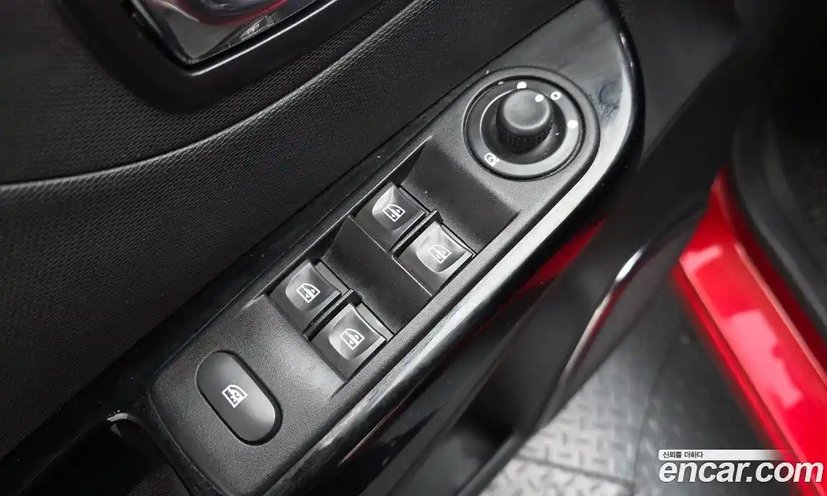 Renault QM3 2015 1.5 гидро в Москве № 2054104, фото 27