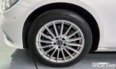 Mercedes-Benz E-Class 2021 1.9 гидро в Москве № 2054258, миниатюра 5