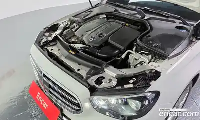 Mercedes-Benz E-Class 2021 1.9 гидро в Москве № 2054258, миниатюра 6