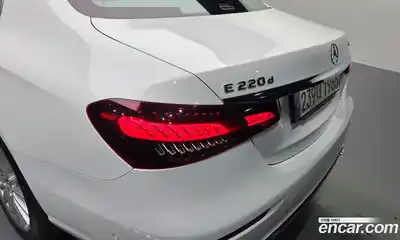 Mercedes-Benz E-Class 2021 1.9 гидро в Москве № 2054258, миниатюра 9