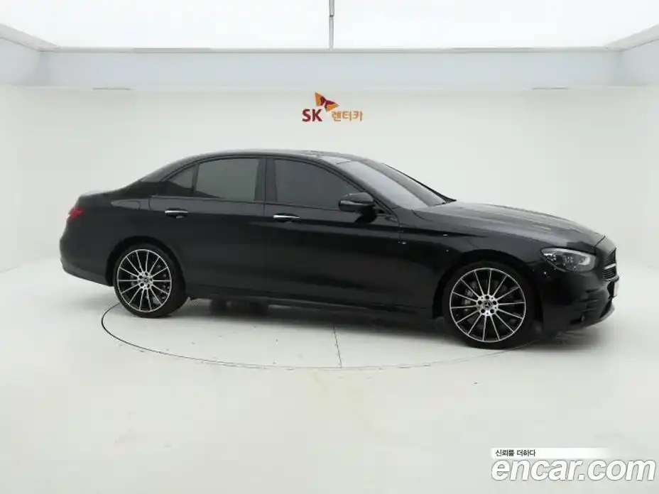 Mercedes-Benz E-Class 2023 2.0 гидро в Москве № 2054263, фото 3