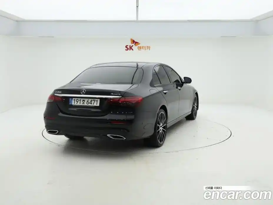 Mercedes-Benz E-Class 2023 2.0 гидро в Москве № 2054263, фото 4