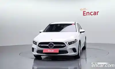 Mercedes-Benz A-Class 2019 2.0 гидро в Москве № 2054362, миниатюра 3