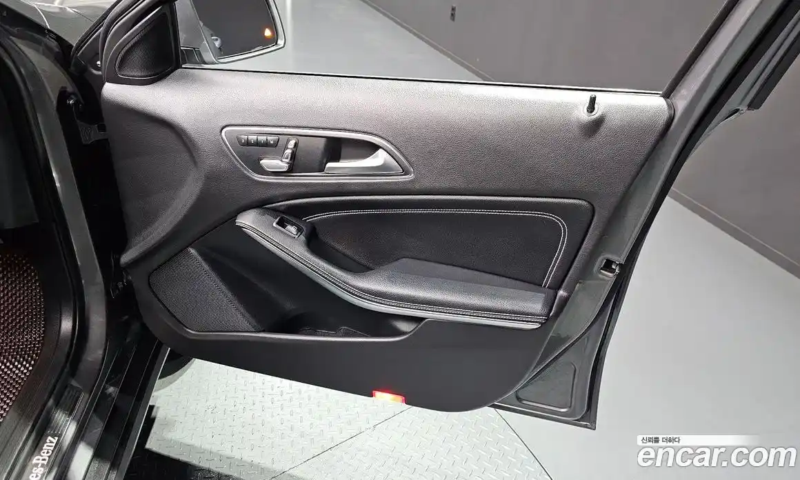 Mercedes-Benz GLA-Class 2019 2.0 гидро в Москве № 2054368, фото 14