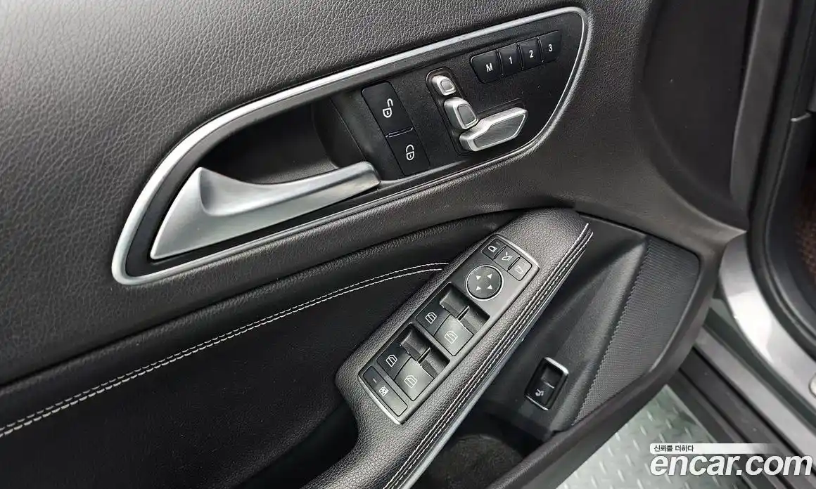 Mercedes-Benz GLA-Class 2019 2.0 гидро в Москве № 2054368, фото 16