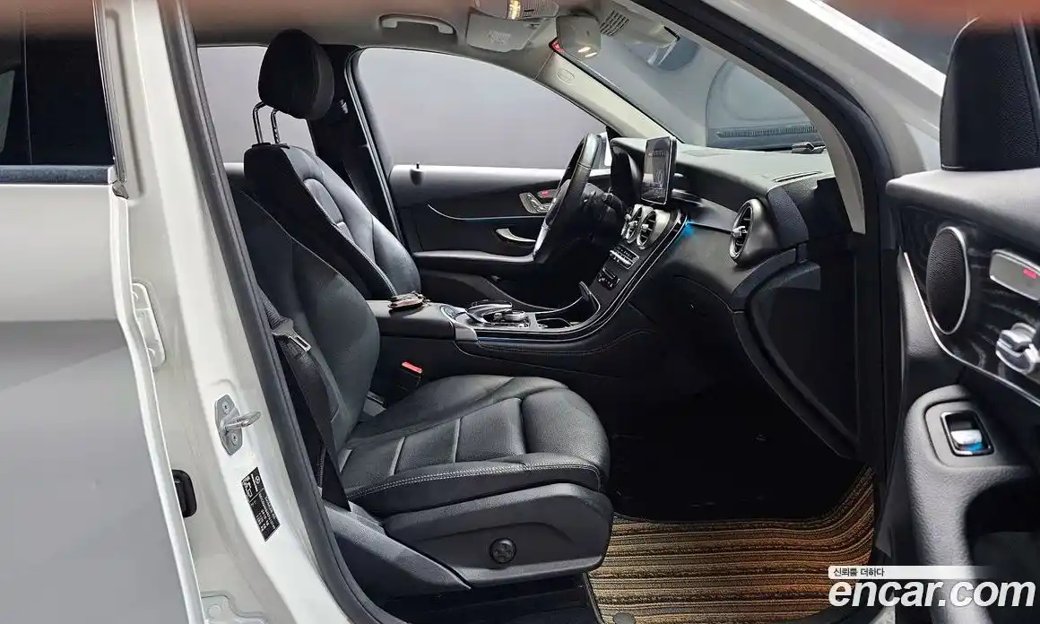 Mercedes-Benz GLC-Class 2019 2.0 гидро в Москве № 2054865, фото 16