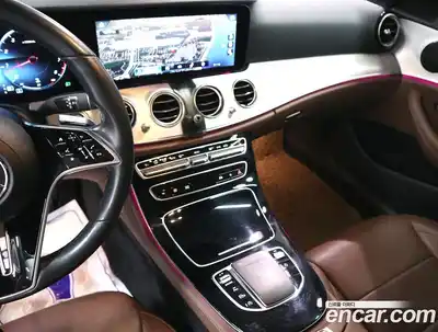 Mercedes-Benz E-Class 2020 2.0 гидро в Москве № 2054907, миниатюра 12