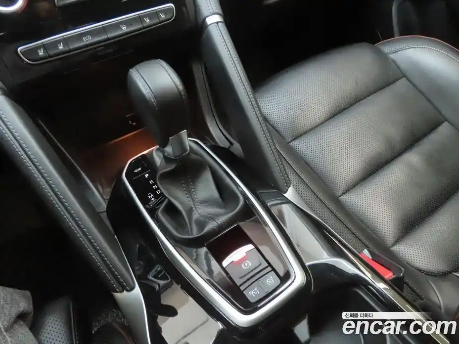Renault QM6 2022 2.0 гидро в Москве № 2055804, фото 13