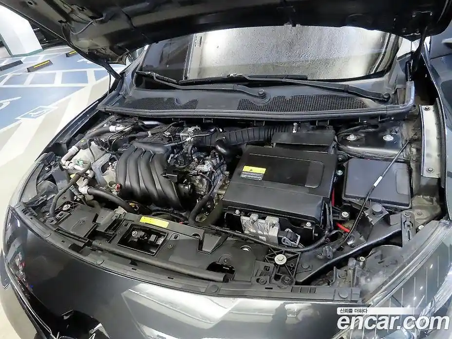 Renault SM3 2014 1.6 гидро в Москве № 2056092, фото 19