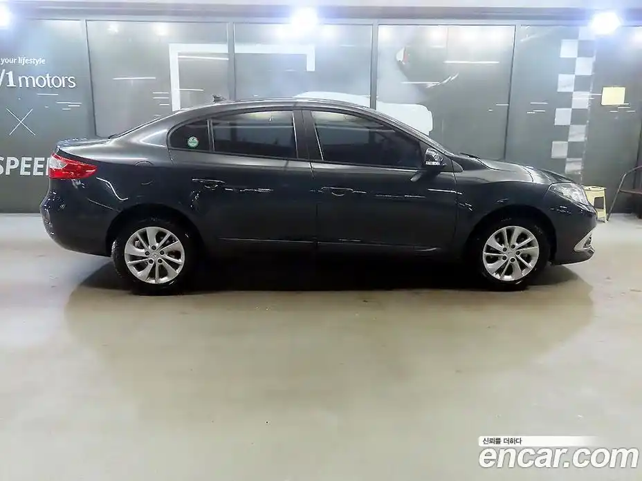 Renault SM3 2014 1.6 гидро в Москве № 2056092, фото 3