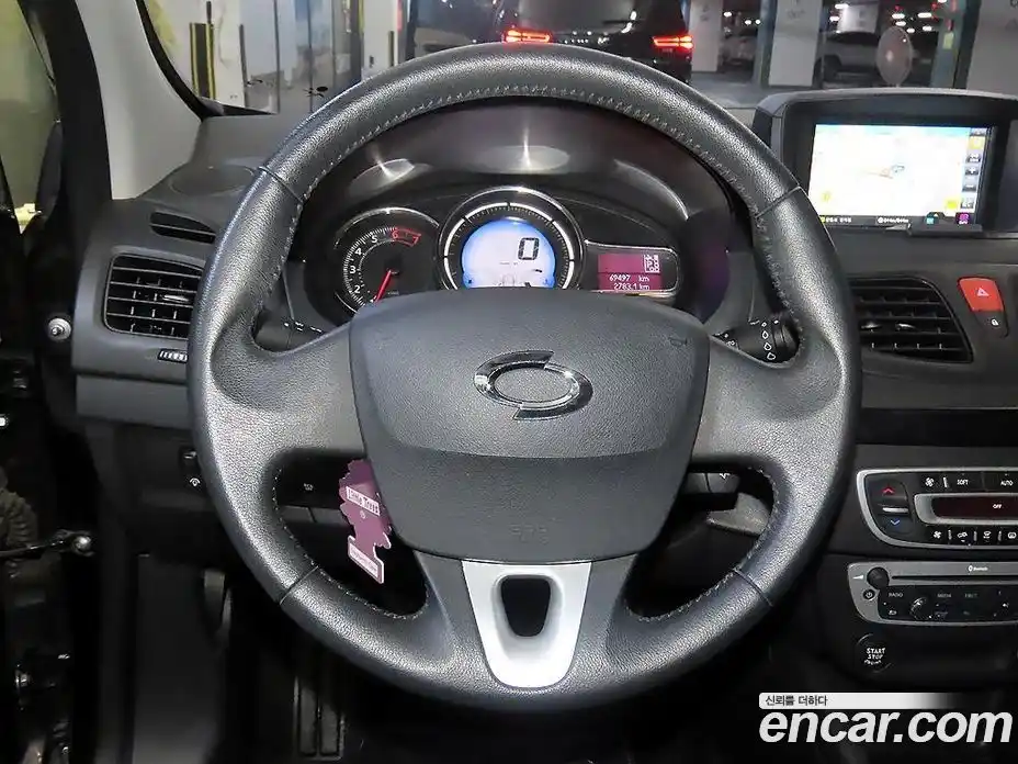 Renault SM3 2014 1.6 гидро в Москве № 2056092, фото 8