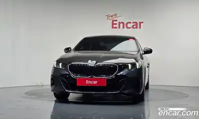 BMW 5-Series 2025 2.0 гидро в Москве № 2056337, миниатюра 3