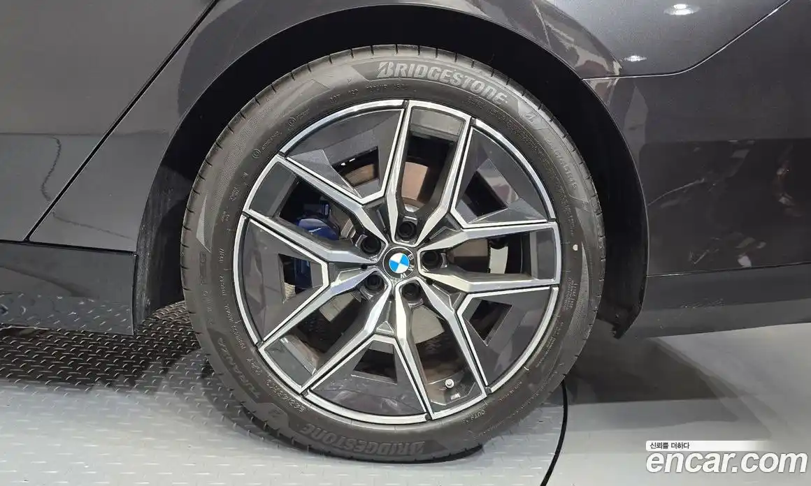BMW 5-Series 2025 2.0 гидро в Москве № 2056337, фото 7