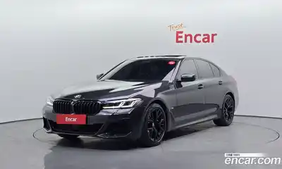 BMW 5-Series, 2022