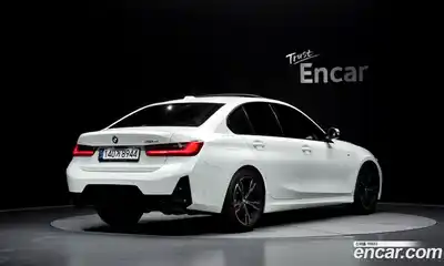 BMW 3-Series, 2023