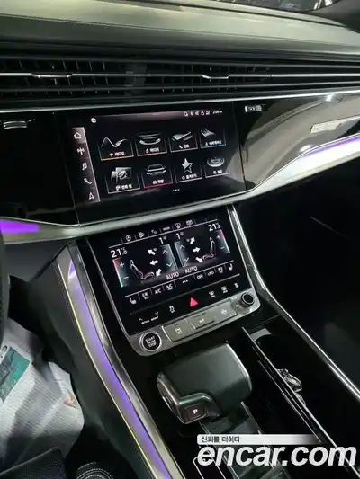 Audi Q8 2021 3.0 гидро в Москве № 2057363, миниатюра 12