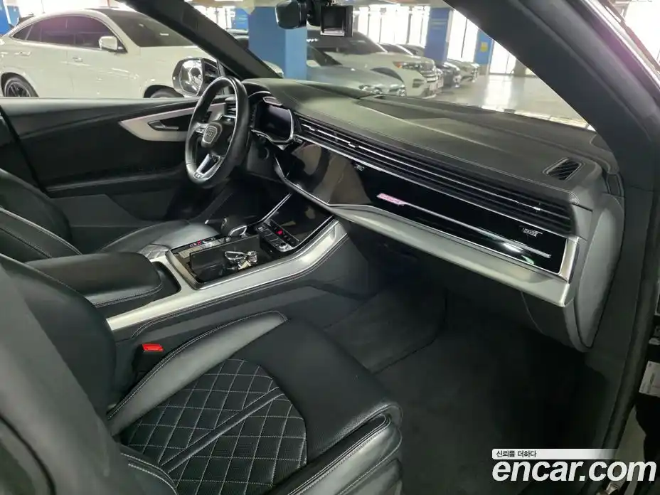 Audi Q8 2021 3.0 гидро в Москве № 2057363, фото 18