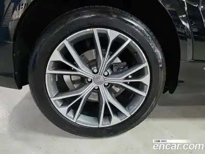 Audi Q8 2021 3.0 гидро в Москве № 2057363, миниатюра 5