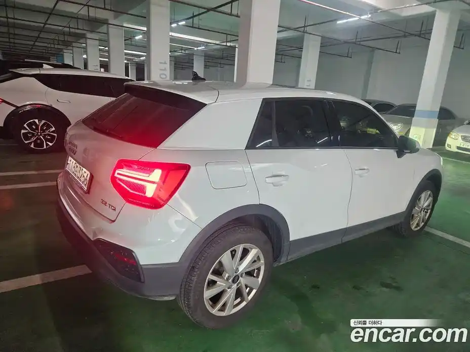 Audi Q2 2023 2.0 гидро в Москве № 2057690, фото 3