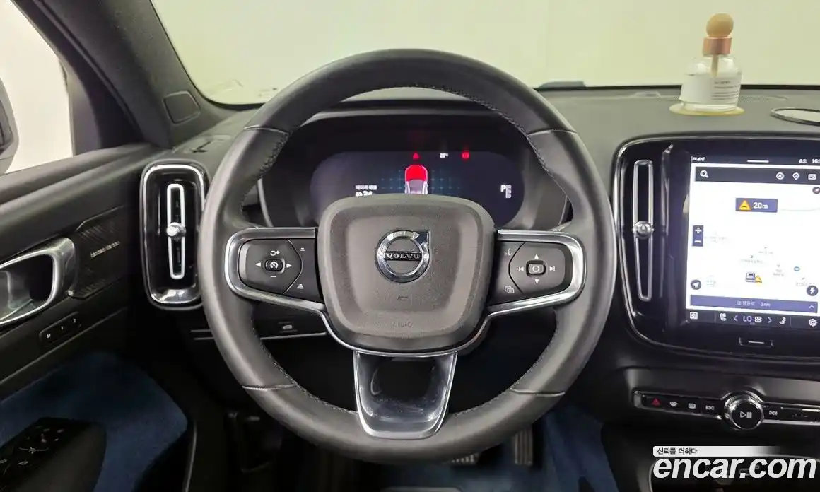 Volvo C40 2022 0.2 гидро в Москве № 2057973, фото 13