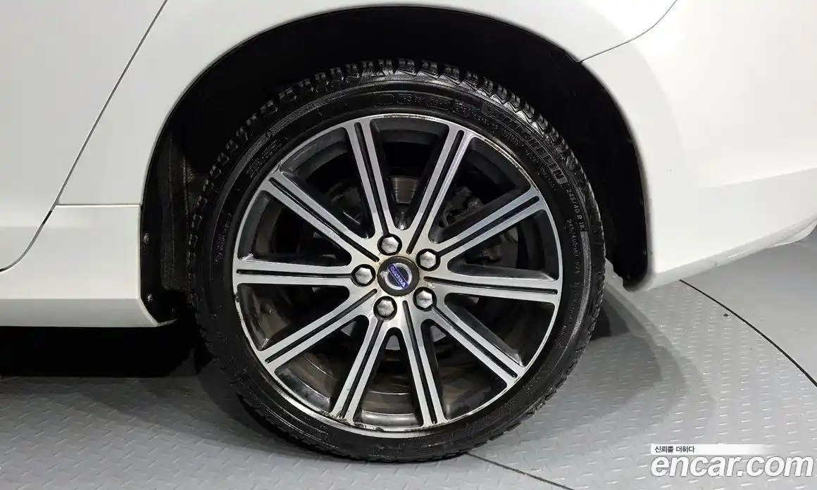 Volvo S60 2017 2.0 гидро в Москве № 2058022, фото 32