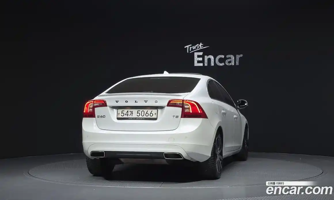 Volvo S60 2017 2.0 гидро в Москве № 2058022, фото 4
