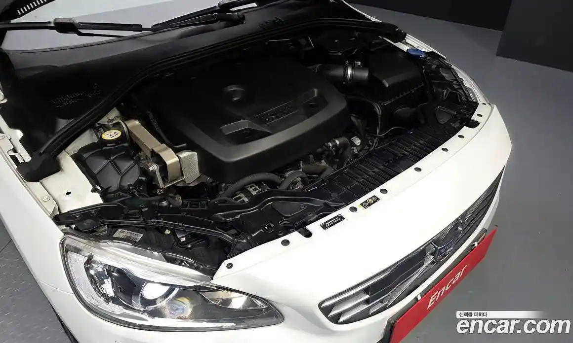 Volvo S60 2017 2.0 гидро в Москве № 2058022, фото 6