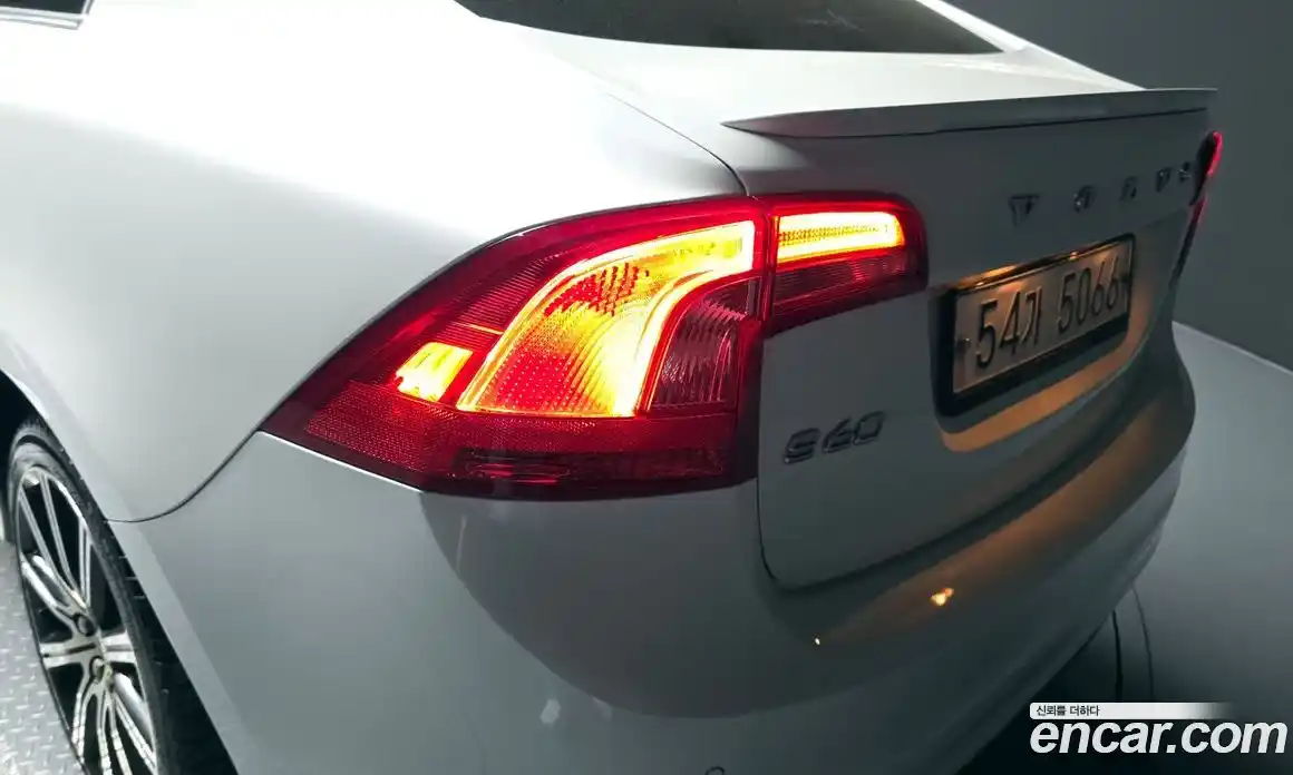 Volvo S60 2017 2.0 гидро в Москве № 2058022, фото 9
