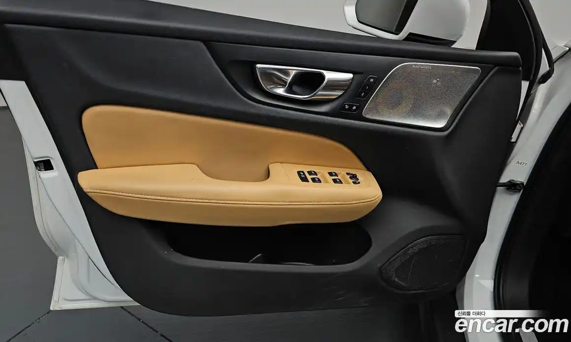 Volvo V60 2020 2.0 гидро в Москве № 2058070, фото 13